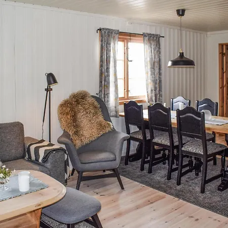 Lovely In With Kitchen Holiday home *